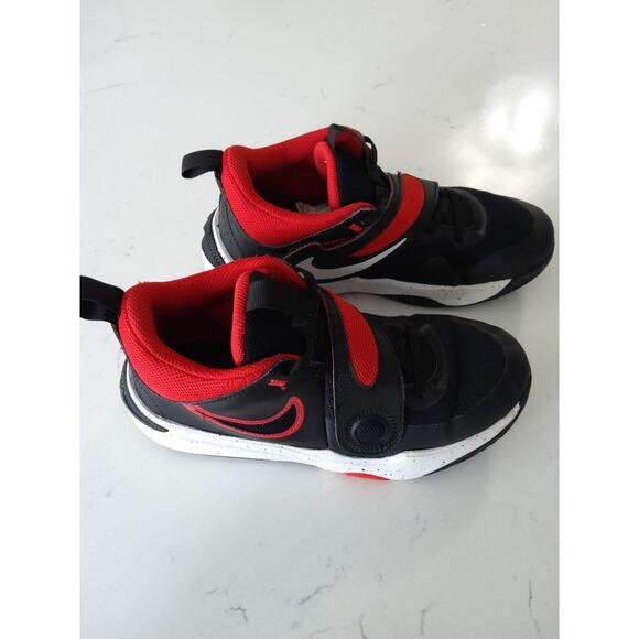 Nike Team Hustle red blk basketball athletic sneakers 5.5Y/M 7W Special Edition - Picture 4 of 8